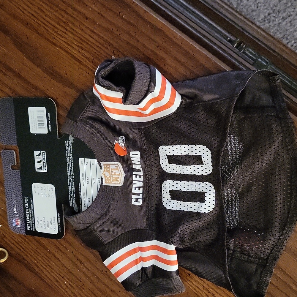 Cleveland Browns jersey for pets